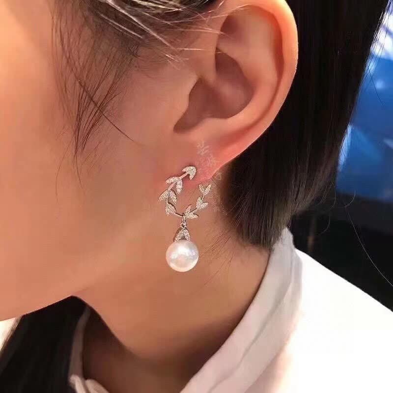 APM Monaco Silver Leaf Pearl Earrings